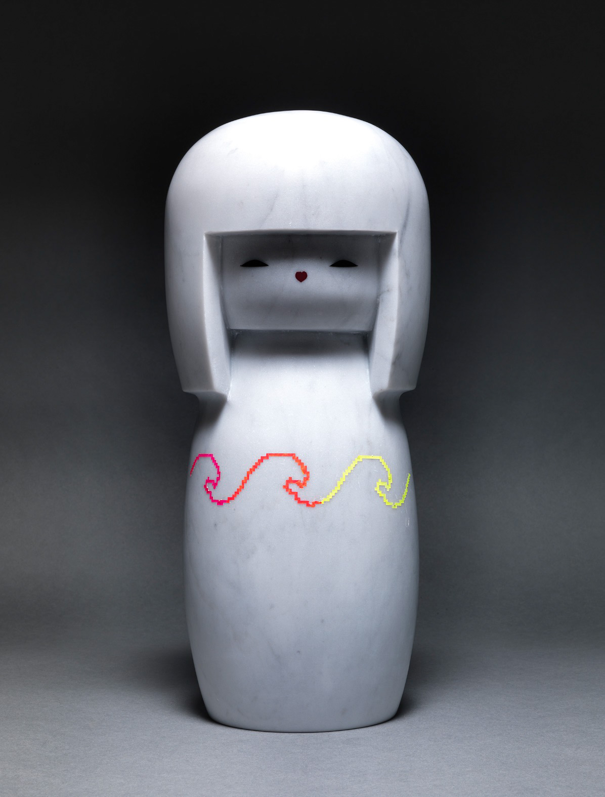 Michele Chiossi Baby LOL Doll, 2011  marmo statuario, smalti CHANEL kokeshi Giappone scultura obi love la grande onda
