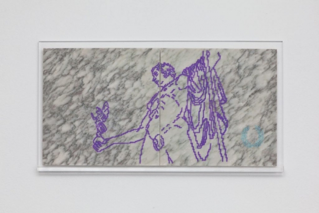 Michele Chiossi Brera, 2014  pennarello Uniposca, marmo  20x40x1 cm Napoleone accadevi di Belle Arti Milano disegno zigzag